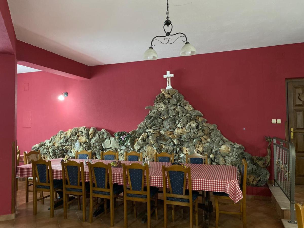 Hotel Pansion Lazine à Međugorje Extérieur photo