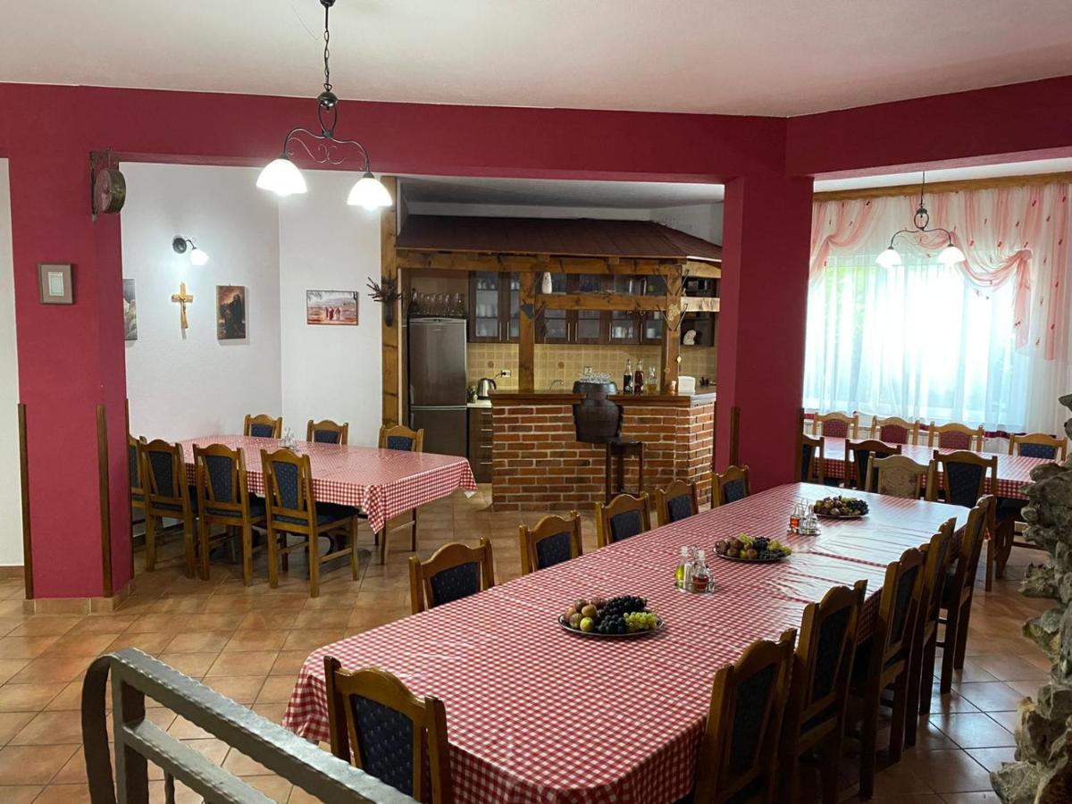 Hotel Pansion Lazine à Međugorje Extérieur photo