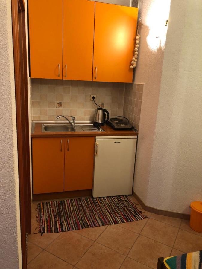 Hotel Pansion Lazine à Međugorje Extérieur photo