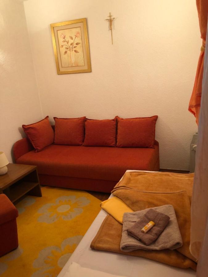 Hotel Pansion Lazine à Međugorje Extérieur photo