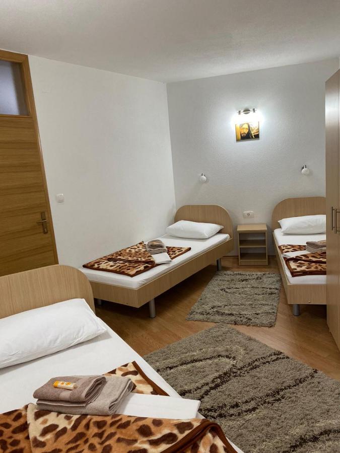Hotel Pansion Lazine à Međugorje Extérieur photo